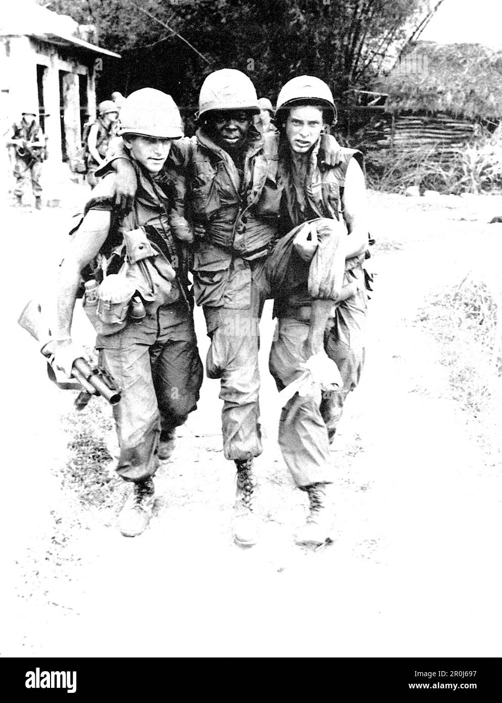 PFC Mauro, PFC carter e SP4 Widmer (carter si è sparato nel piede con una pistola .45 durante il massacro di My Lai.) Foto Stock