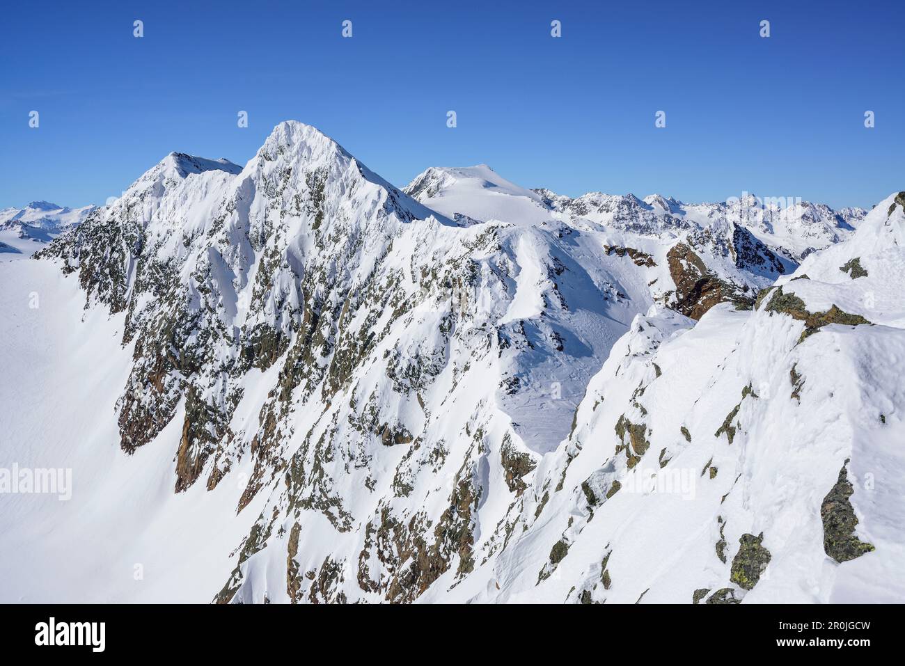 Feuersteine e Wilder Freiger da Schneespitze, Schneespitze, Val di Pflersch, Alpi Stubai, Alto Adige, Italia Foto Stock