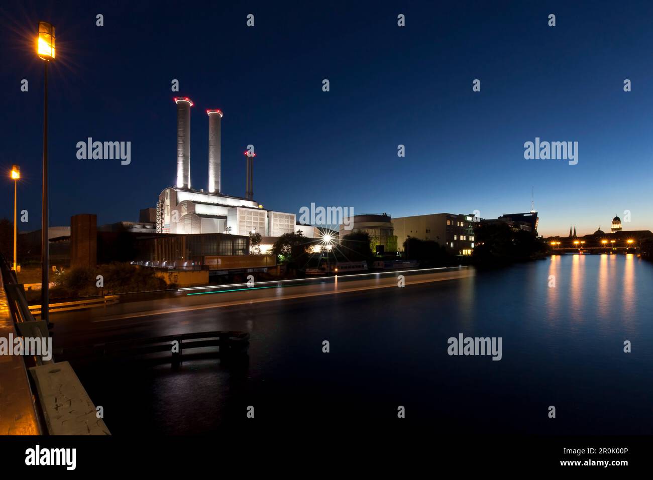 Centrale termica combinata Berlino, impianto di cogenerazione Berlino, Germania Foto Stock