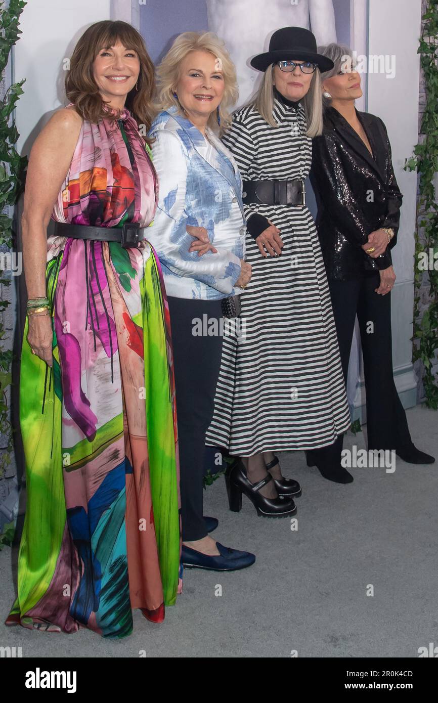 New York, Stati Uniti. 08th maggio, 2023. NEW YORK, NEW YORK - 08 MAGGIO: (L-R) Mary Steenburgen, Jane fonda, Candice Bergen e Diane Keaton partecipano alla prima di 'Book Club: The Next Chapter' al AMC Lincoln Square Theater il 08 maggio 2023 a New York City. Credit: Ron Adar/Alamy Live News Foto Stock