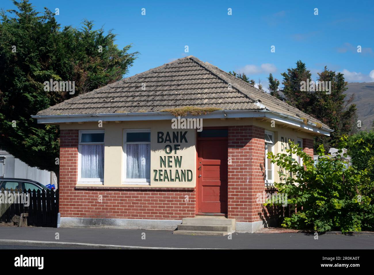 Piccola Banca di Nuova Zelanda edificio, Middlemarch, Maniototo, Otago, Isola del Sud, Nuova Zelanda Foto Stock