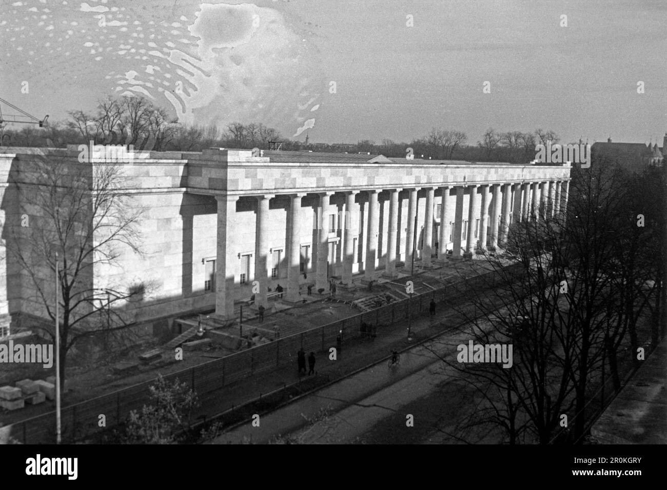 Die Baustelle des zukünftigen Haus der Deutschen Kunst, heutzutage Haus der Kunst, entworfen vom nationalsozialistischen Architekten Paul Luwig Troost unter Beteiligung von Adolf Hitler, zu Ende geführt unter der Leitung seiner Witwe Gerdy Troost, München 1936. Foto Stock