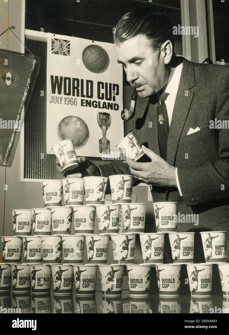 Addetto stampa e pubblicità dell'Organizzazione mondiale della Coppa del mondo d'Inghilterra, Regno Unito 1965 Foto Stock