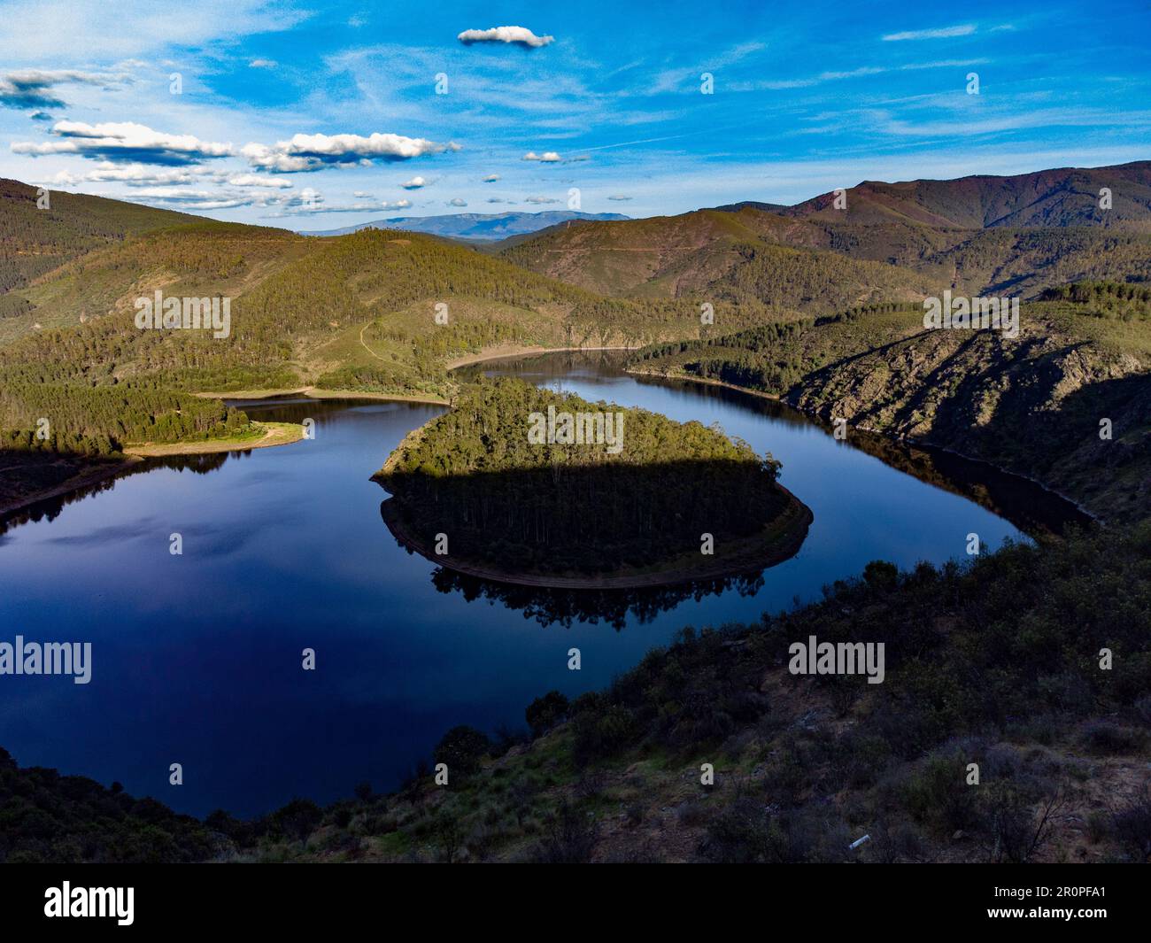 Terre con un'ampia varietà di paesaggi, Meander di Melero, Estremadura Foto Stock