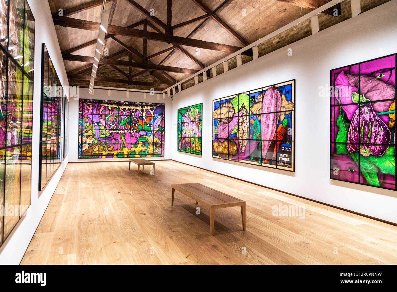 Interno del Gilbert & George Centre a Spitalfields vicino a Brick Lane, Londra, Inghilterra, Regno Unito Foto Stock