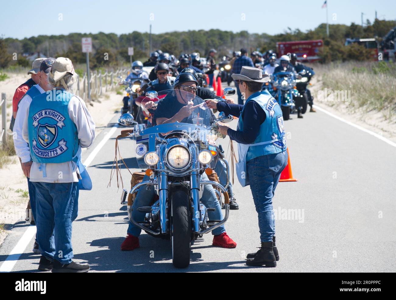 Benedizione delle biciclette. West Dennis, Massachusetts, su Cape Cod. Registrazione delle biciclette Foto Stock