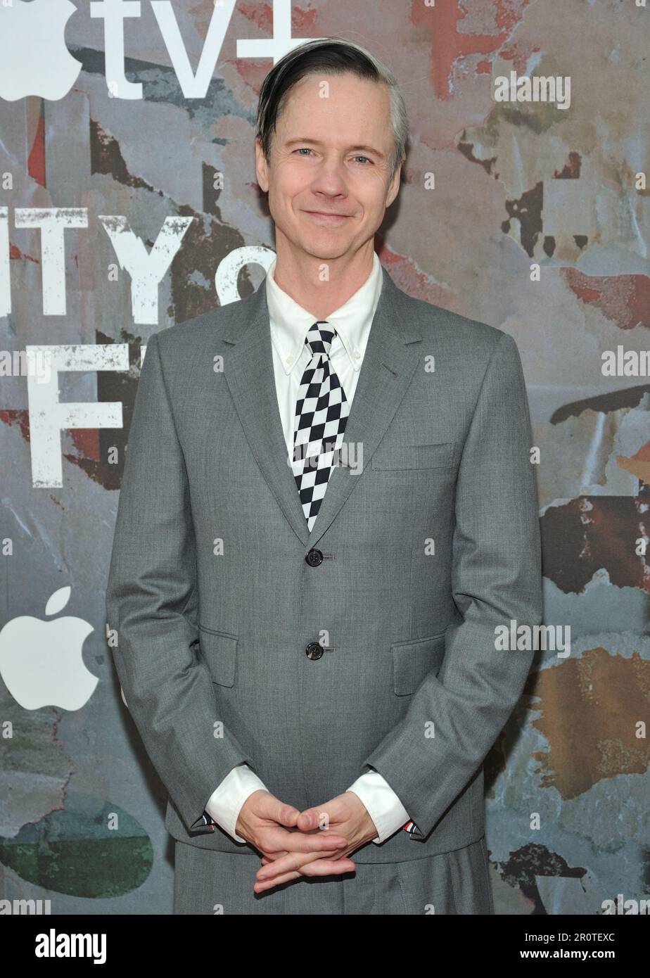 New York, Stati Uniti. 09th maggio, 2023. John Cameron Mitchell partecipa alla prima di City on Fire all'Alamo Drafthouse Cinema di Brooklyn, New York, il 9 maggio 2023. (Foto di Stephen Smith/SIPA USA) Credit: Sipa USA/Alamy Live News Foto Stock