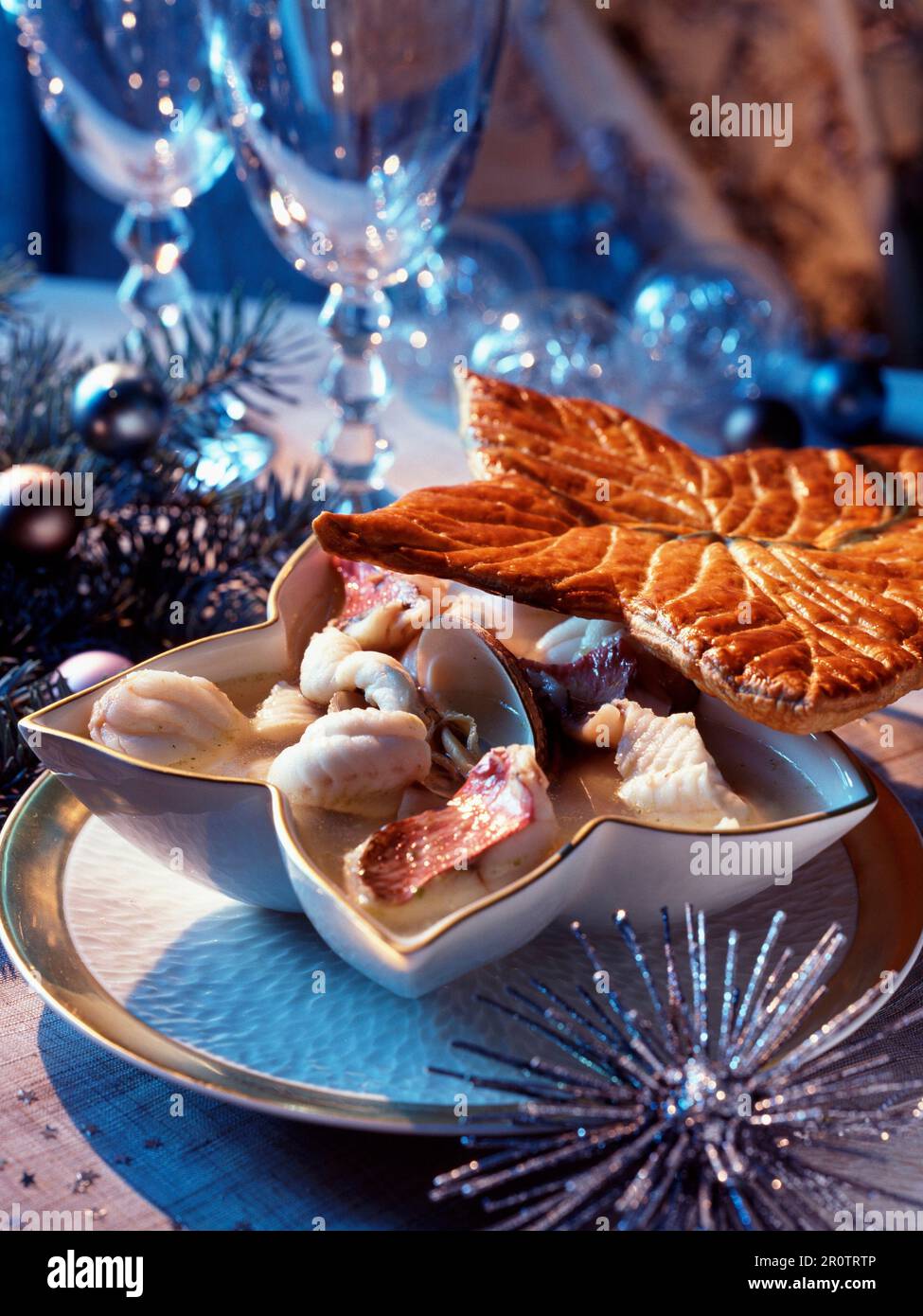 Stufato di pesce in sfoglia (tema: cucina di natale) Foto Stock