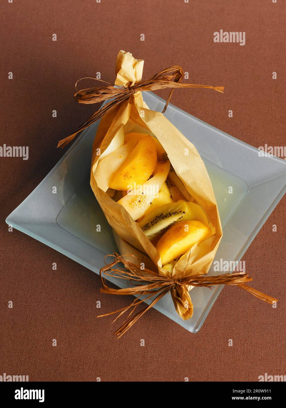 Frutta cotta in carta di cera Foto Stock