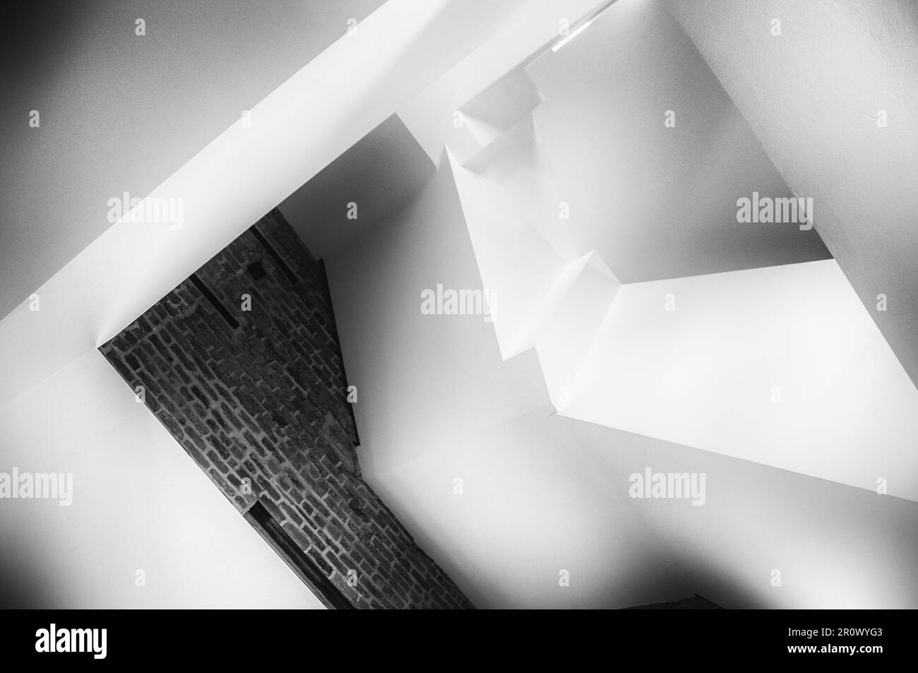 Intorno al Regno Unito   immagini astratte della parte inferiore di una scala a Bank Hall, Bretherton. Un tema della serie tv 'Restoration' Foto Stock
