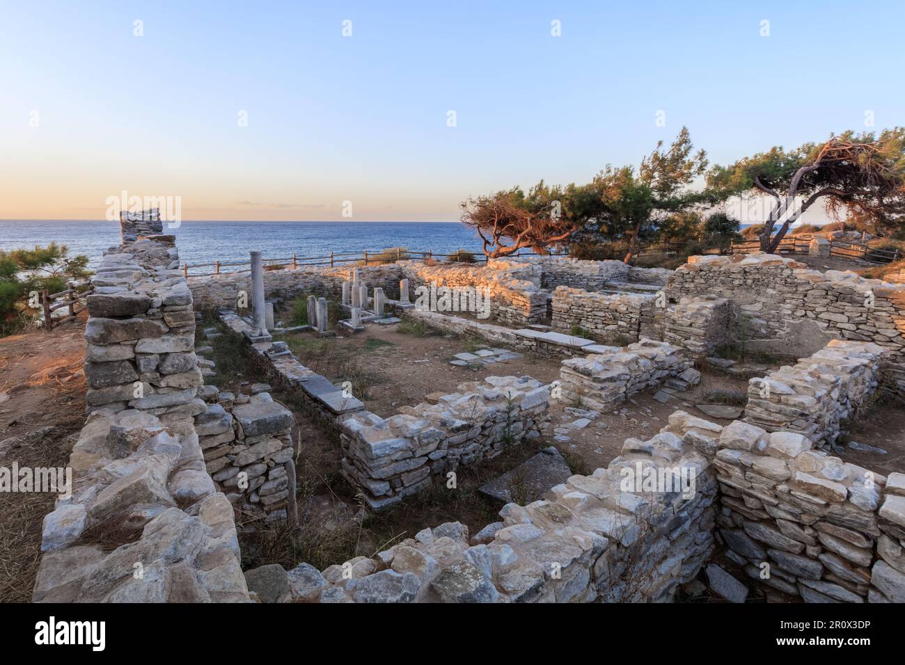 Rovine dell'antico borgo nel sito archeologico di Aliki. THASSOS, Grecia Foto Stock