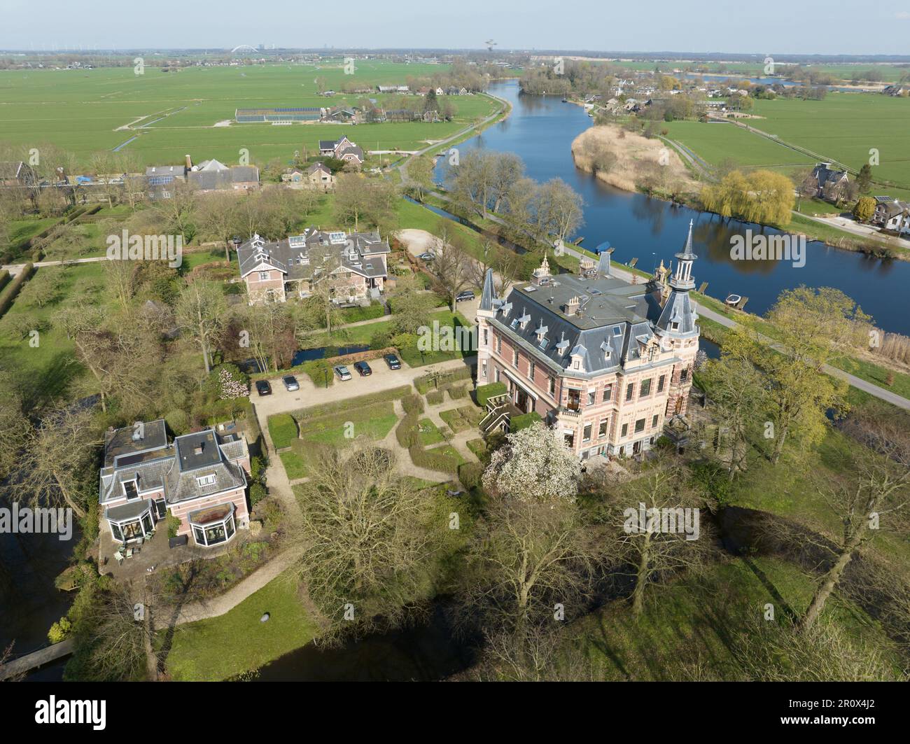 Zwaanwijck è una tenuta di campagna lungo il fiume Vecht vicino al villaggio olandese di Nigtevecht . Foto Stock