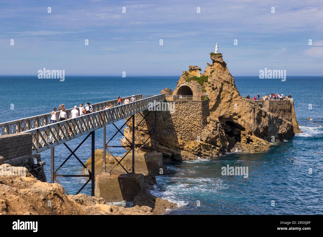 Rocher de la Vierge, Biarritz, Paesi Baschi francesi, Pirenei Atlantici, Francia Foto Stock