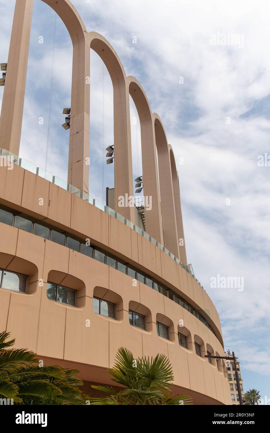 Fontvieille, Monaco, aprile 20th 2023:- lo Stade Louis III nel reparto Fontvieille di Monaco, sede DEL MONACO FC. Fontvieille è costituito da redekup Foto Stock