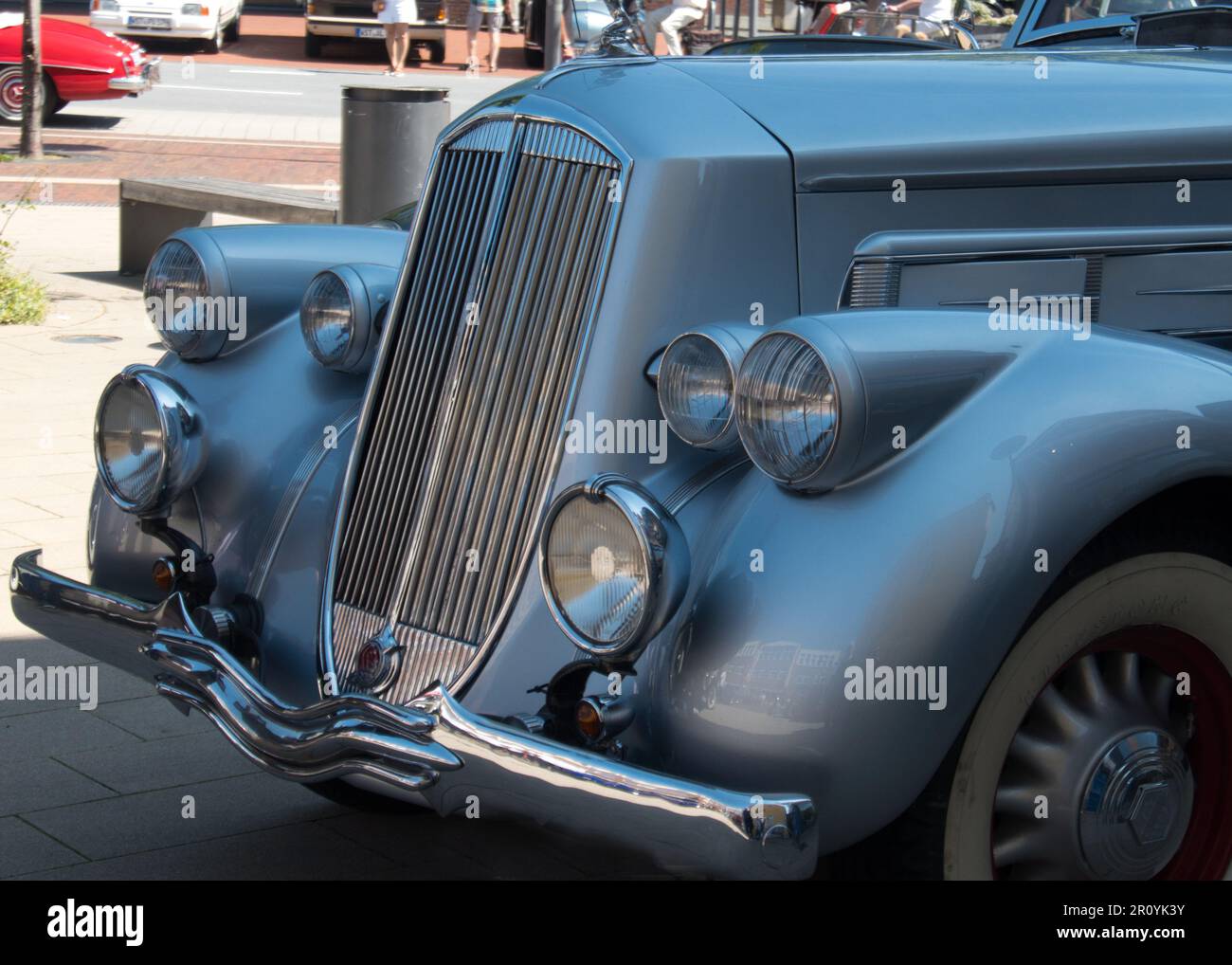 Auto classiche al sole, ricordi dei bei vecchi tempi. Foto Stock
