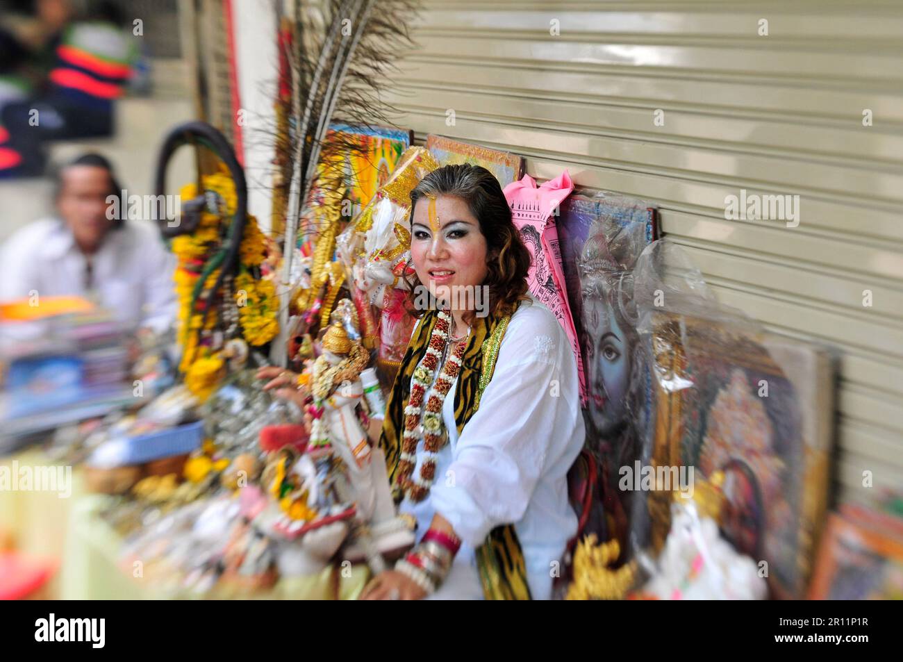Ritratto di un devoto Shiva del Tempio di Sri Maha Mariamman a Bangkok, Thailandia. Foto Stock