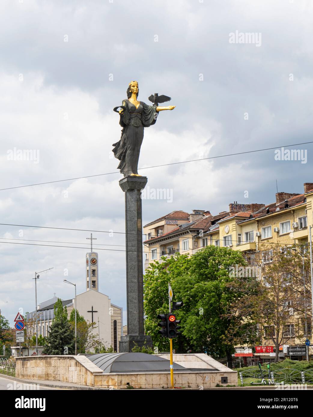 Sofia, Bulgaria. Maggio 2023. Vista della Statua di Sveta Sofia nel centro della città Foto Stock