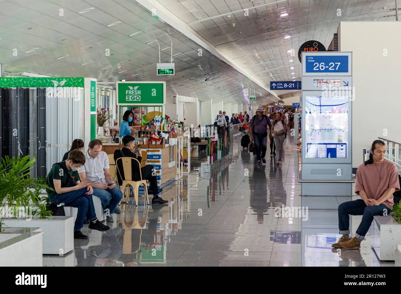 Sala di partenza dell'aeroporto internazionale di Tan Son Nhat, ho Chi Minh City, Vietnam Foto Stock