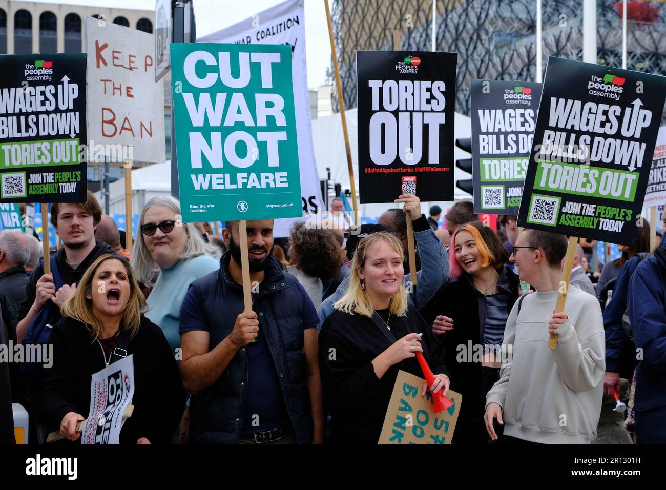 Victoria Square, Birmingham. 2nd Ott 2022. La Gran Bretagna è rotta / basta protestare contro il Partito conservatore Conf. Credit Mark Lear / Alamy Live News Foto Stock