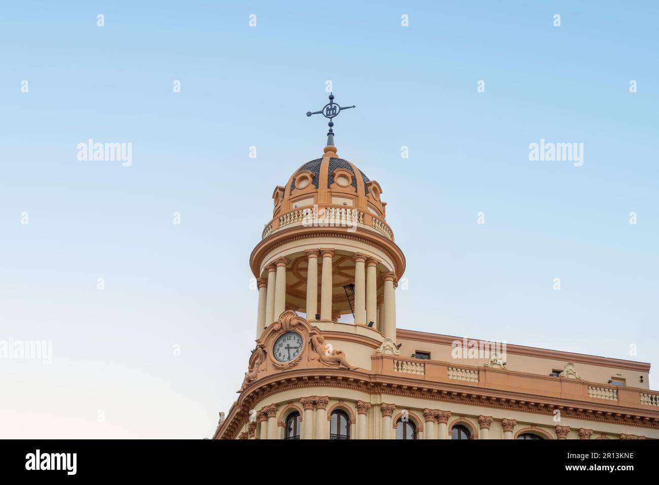 Edificio la Adriatica in Gran Via e Plaza de Callao - Madrid, Spagna Foto Stock