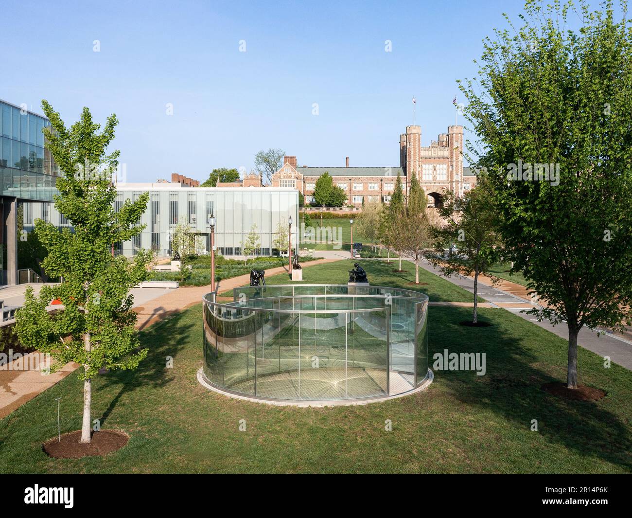 Bisected Circle di Dan Graham nel Florence Steinberg Weil Sculpture Garden Foto Stock