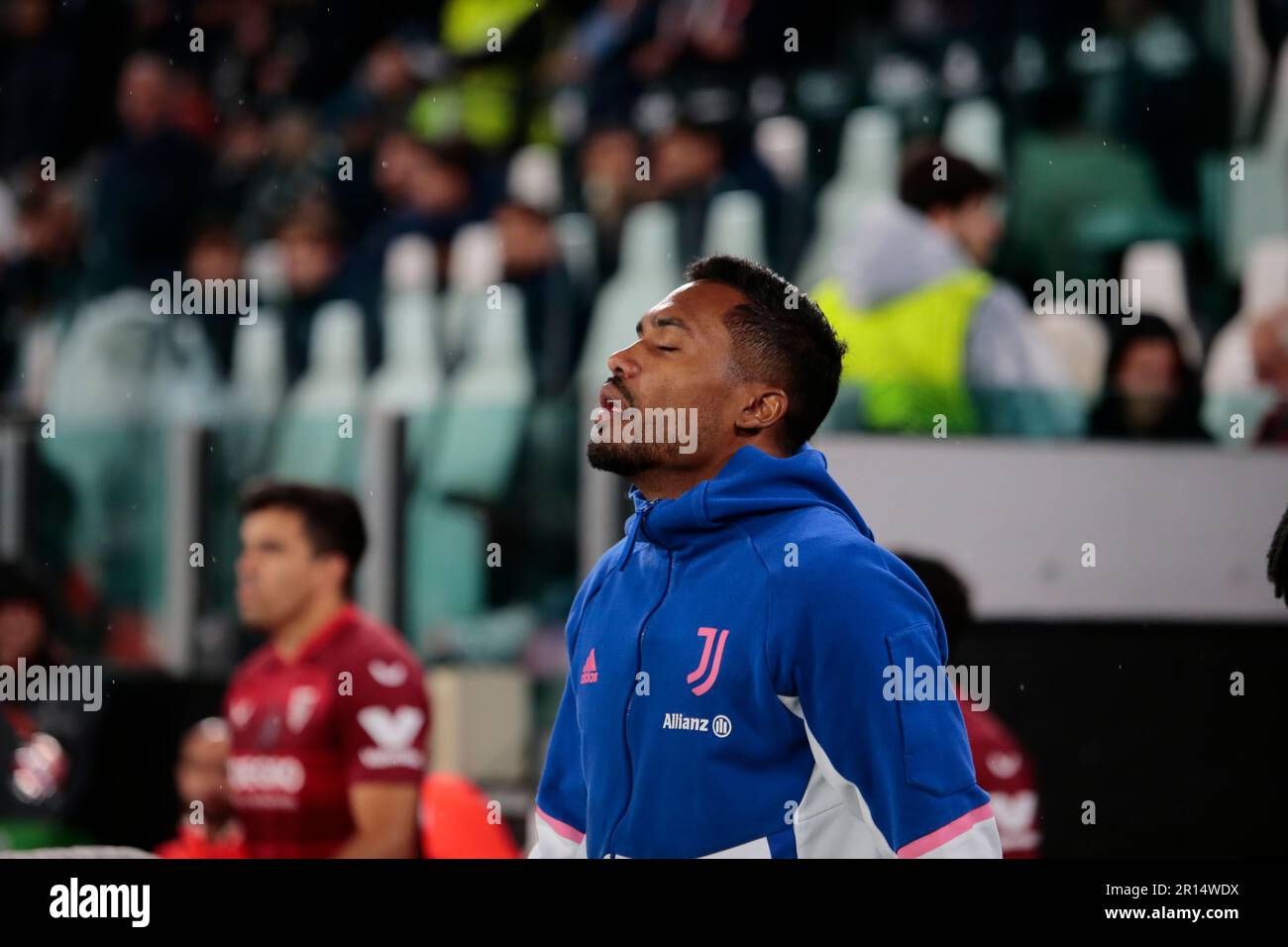 Milano, Italia. 11th maggio, 2023. Alex Sandro della Juventus durante la semifinale della UEFA Europa League, prima tappa, partita di calcio tra Juventus FC e Sevilla FC il 11 maggio 2023 allo stadio Allianz di Torino. Credit: Nderim Kaceli/Alamy Live News Foto Stock