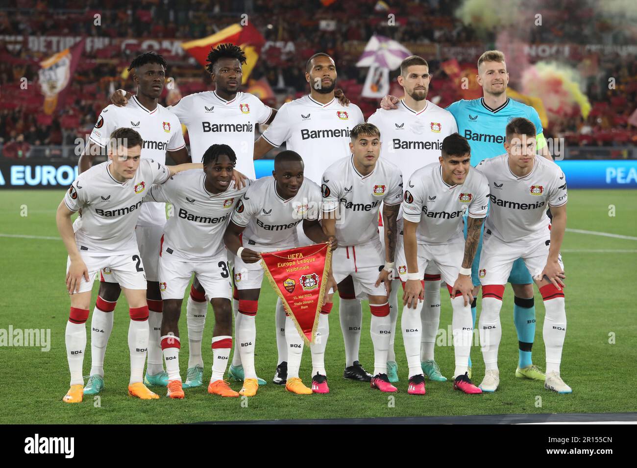 Roma, . 11th maggio, 2023. Roma, Italia 11.05.2023: La squadra di Leverkusen davanti alla UEFA Europa LEAGUE 2022/2023, partita di calcio semifinale COME Roma vs Bayer 04 Leverkusen allo stadio olimpico di Roma. Credit: Independent Photo Agency/Alamy Live News Foto Stock