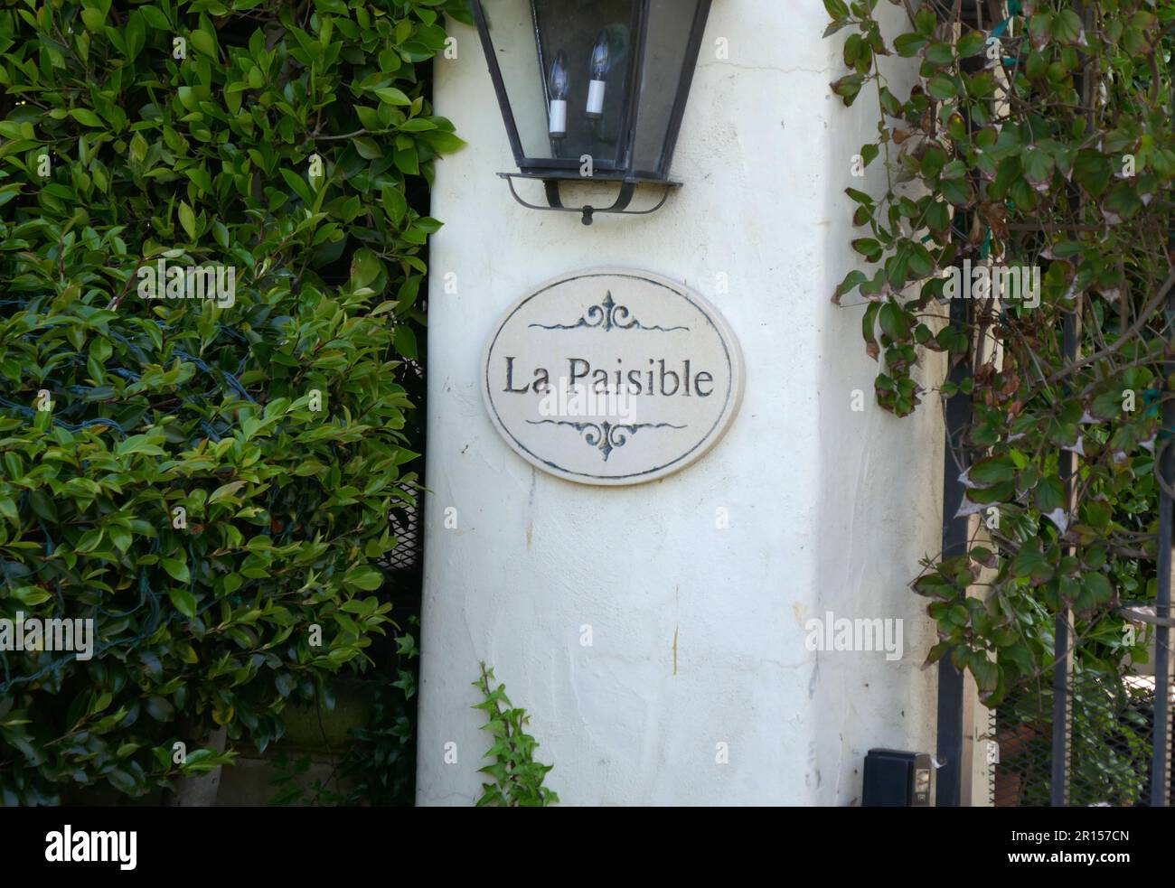 Los Angeles, California, USA 8th maggio 2023 ex SINDACO Richard Riordan Casa/casa a 141 N. Bristol Avenue il 8 maggio 2023 a Los Angeles, California, USA. Foto di Barry King/Alamy Stock Photo Foto Stock