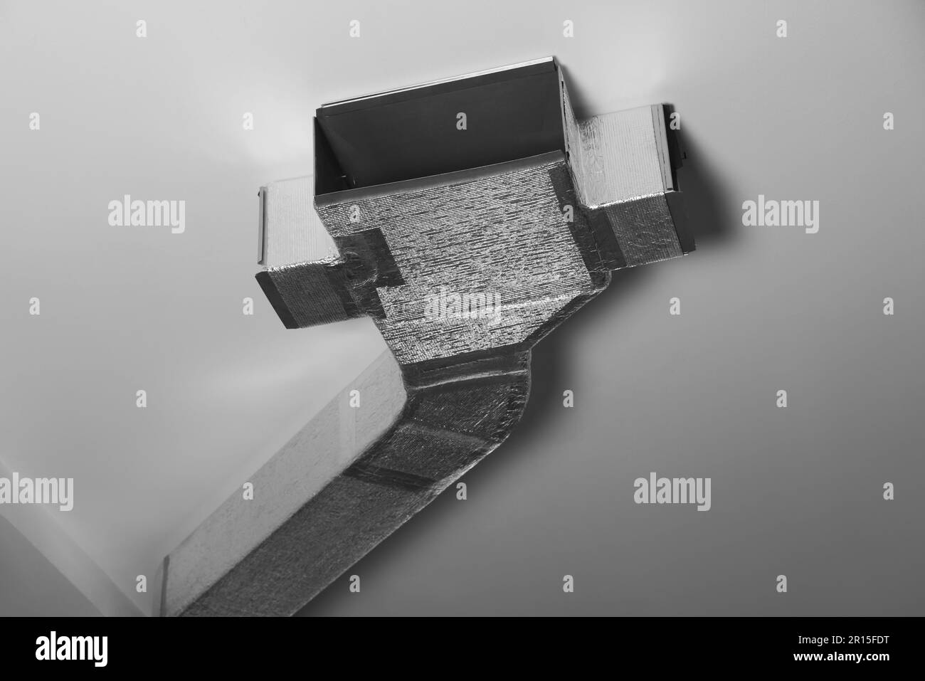 Soffitto con sistema di ventilazione interno, vista dal basso Foto Stock