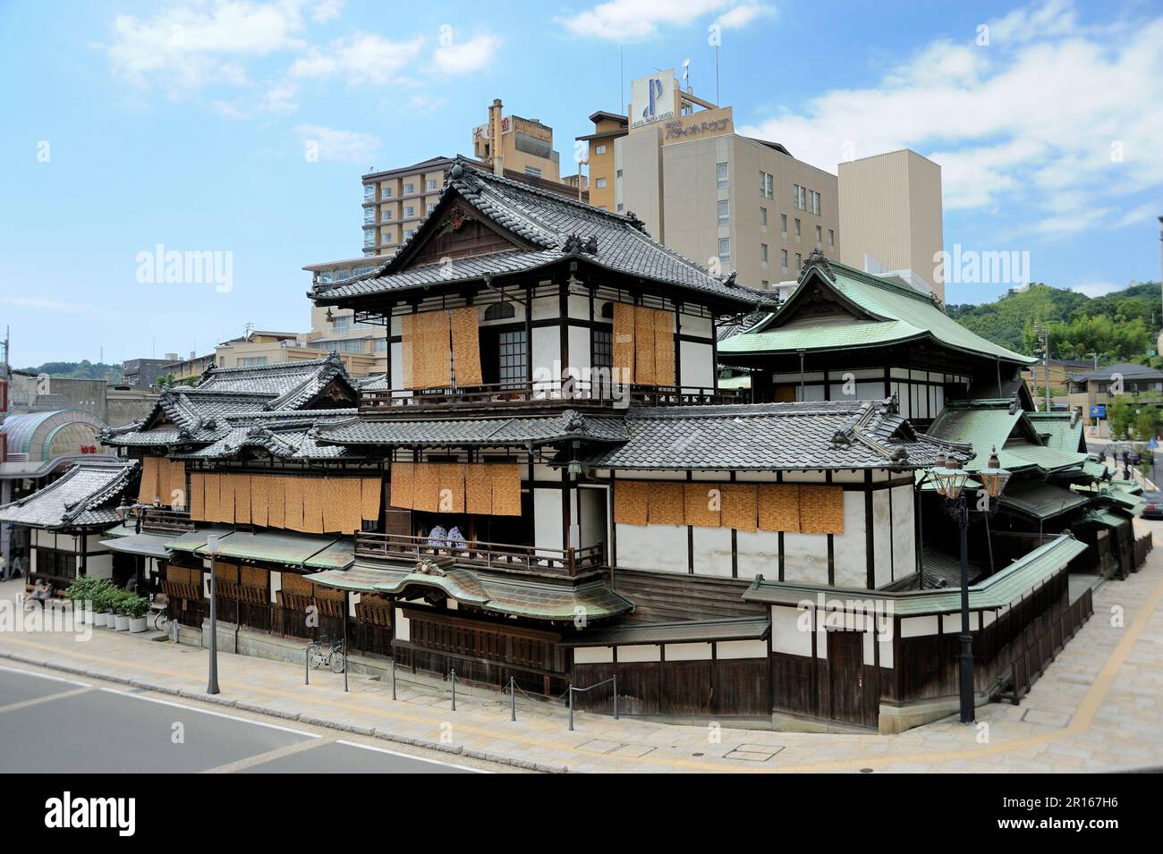 Sala principale delle sorgenti termali di Dogo Foto Stock