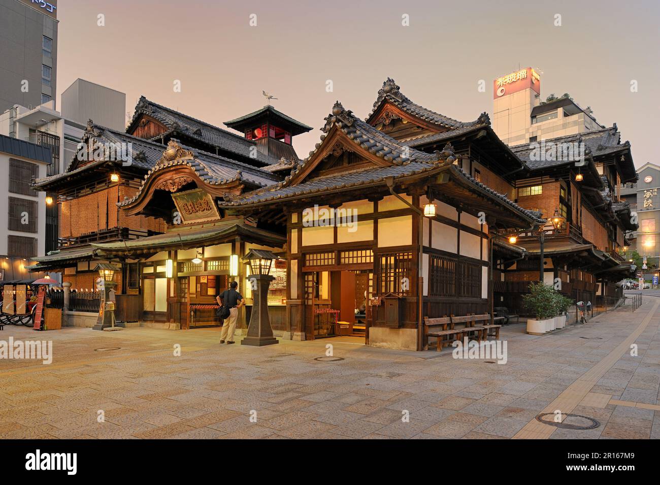 Sala principale delle sorgenti termali di Dogo Foto Stock