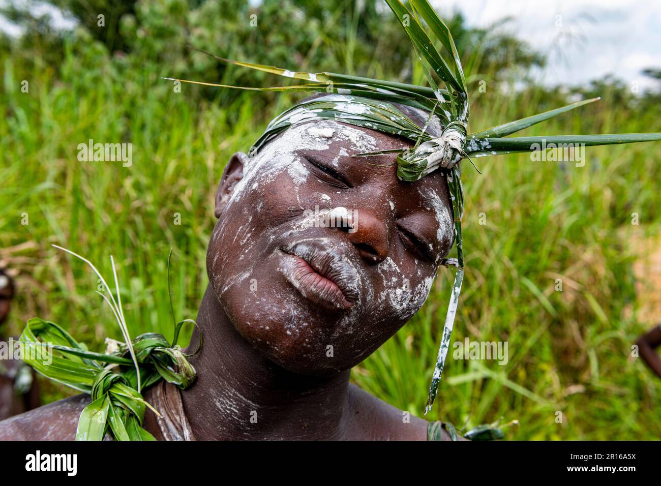 Guerriero pigmero, Kisangani, Congo Foto Stock