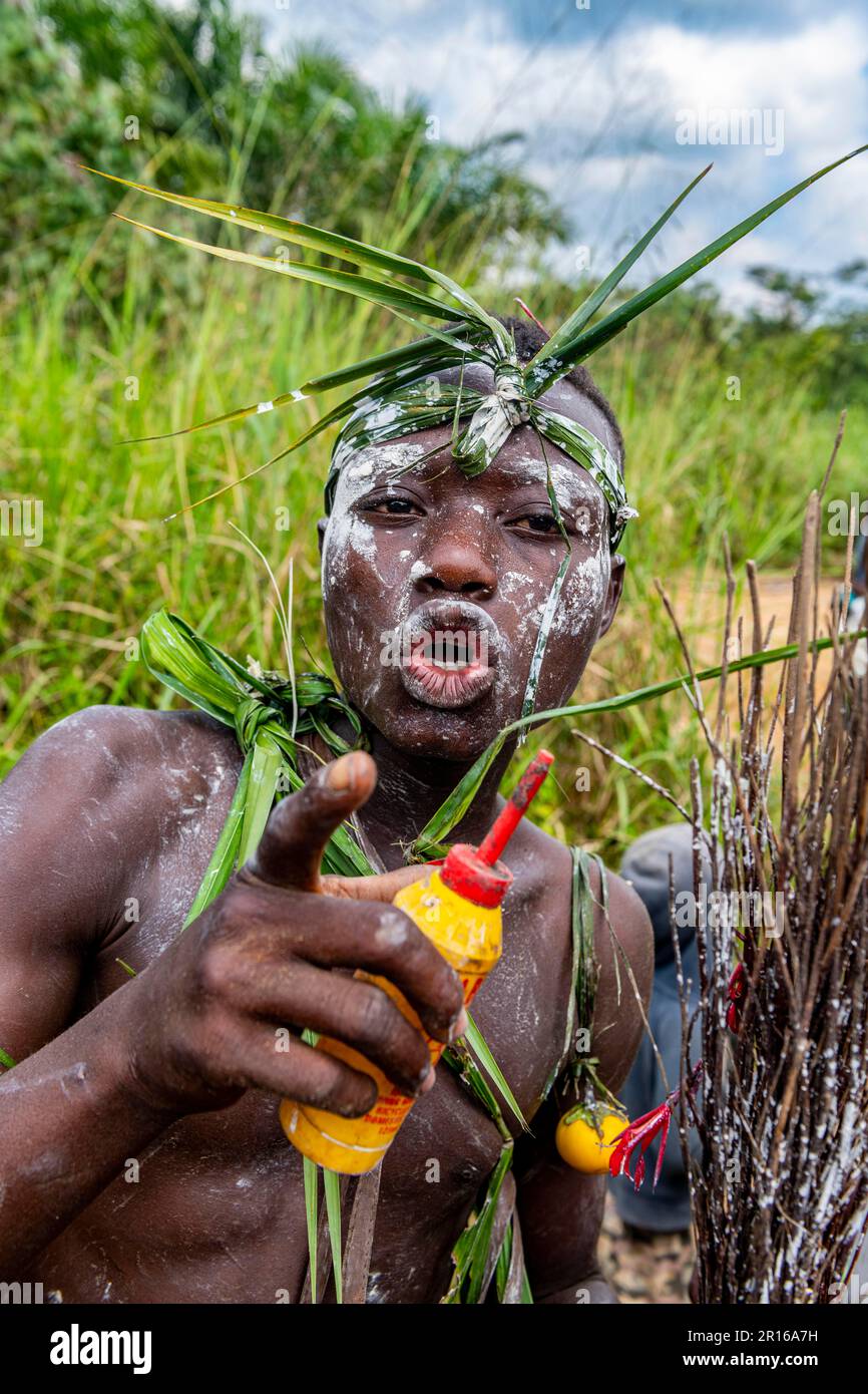 Guerriero pigmero, Kisangani, Congo Foto Stock