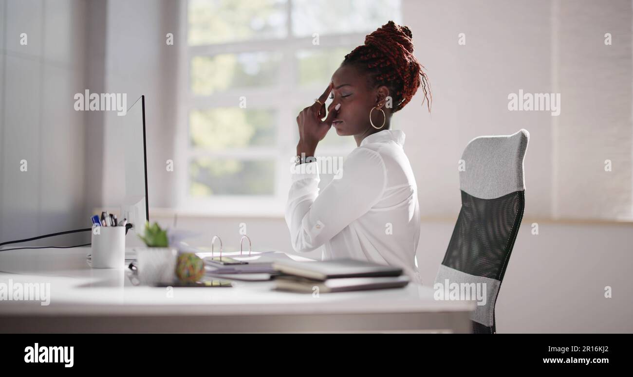 Asana meditazione postura e esercizio di rilassamento Salute Foto Stock