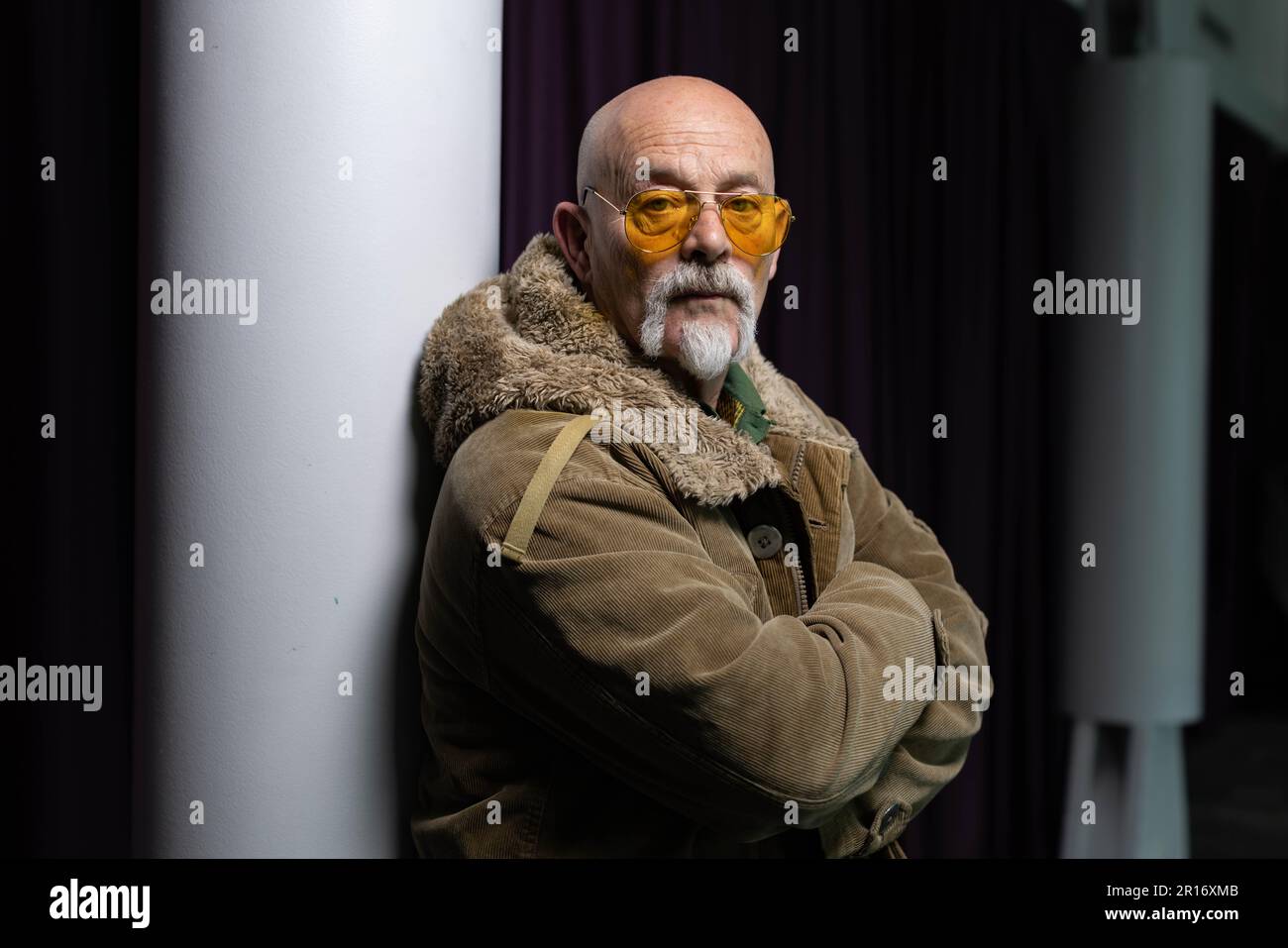 Keith Allen, attore britannico, davanti alla sua nuova serie drammatica di vero crimine ÔSteeltown MurdersÕ. Foto Stock