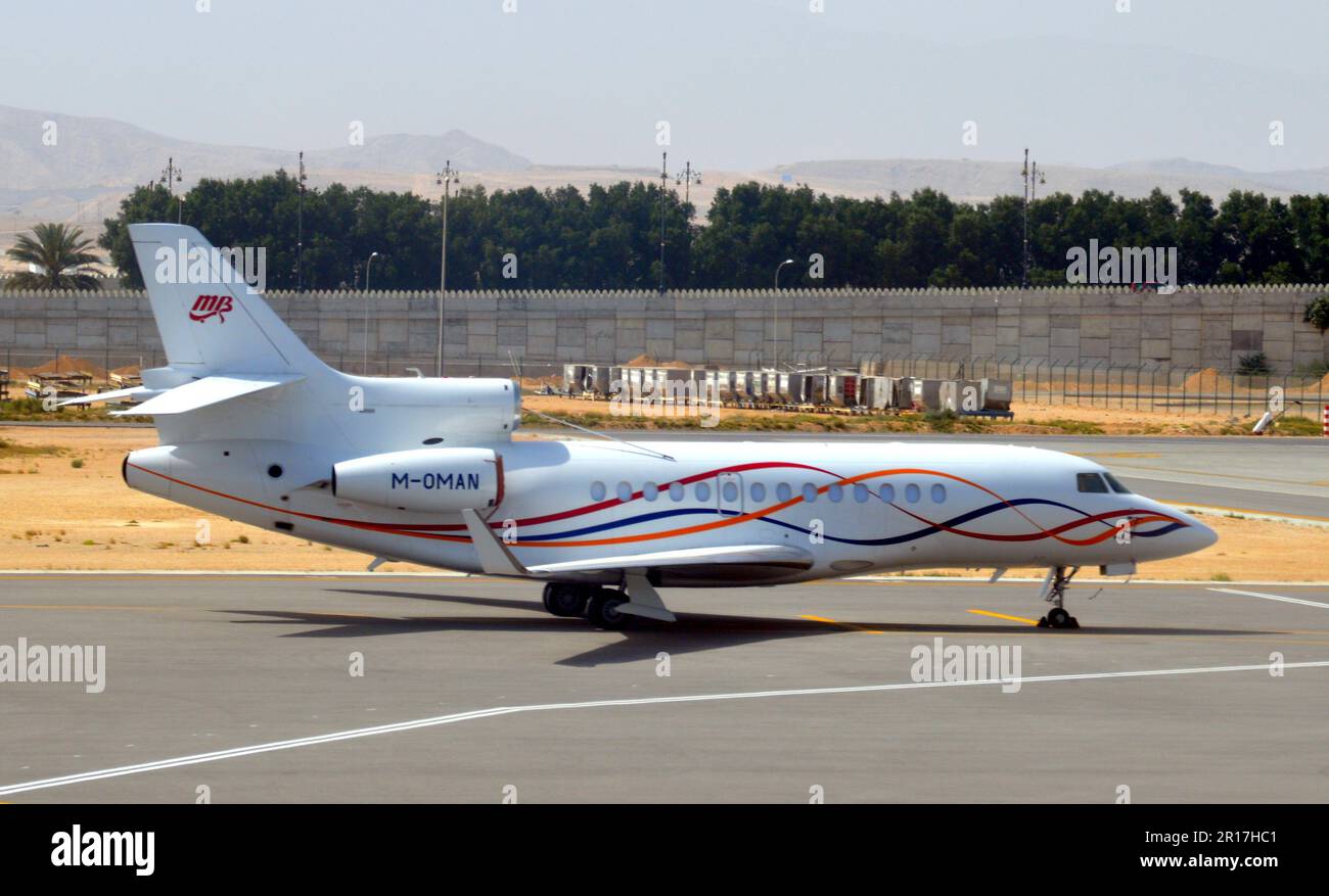 Oman, Muscat: M-OMAN, Dassault Falcon 7X dell'Empire Aviation Group all'aeroporto di Muscat. Foto Stock