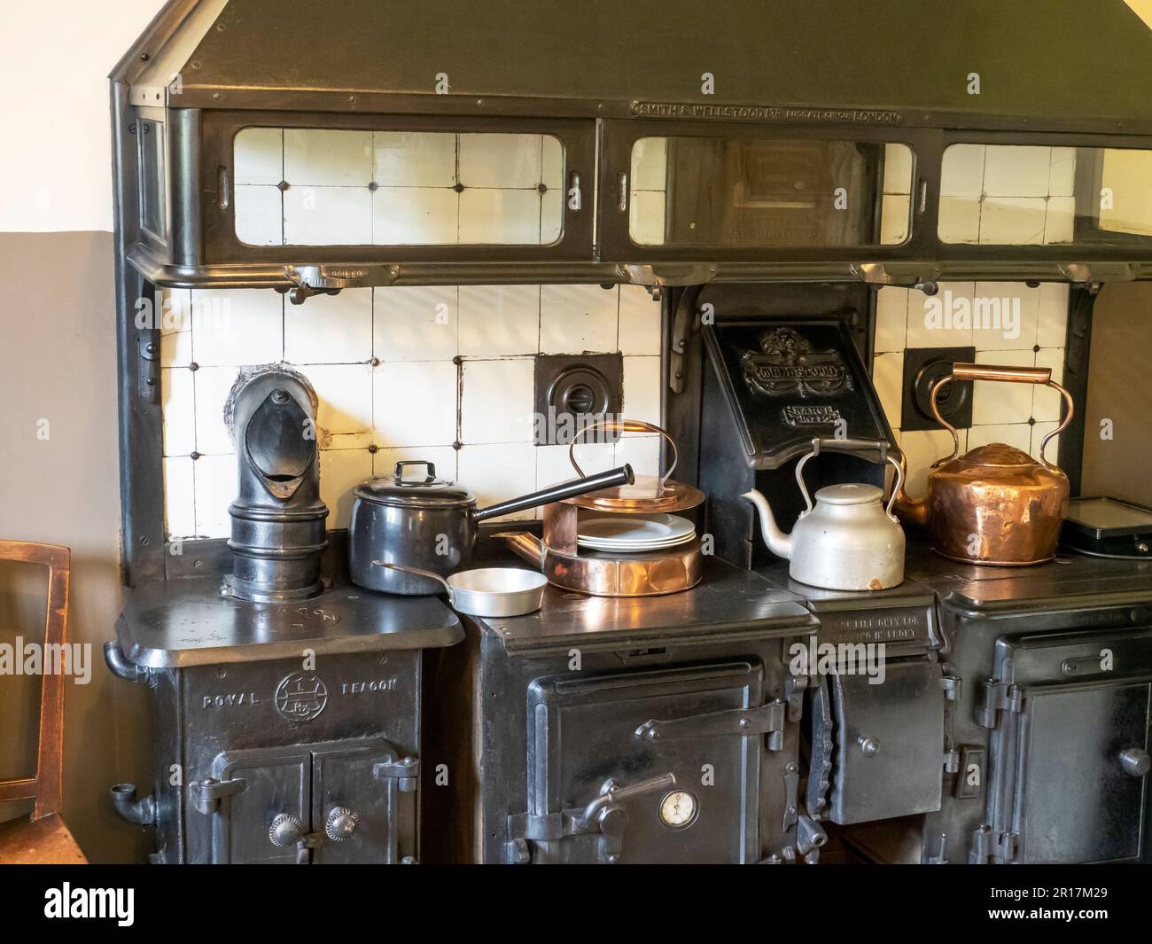 Un vecchio fornello di gamma in Blickling Hall vicino Aylesham, norfolk, Regno Unito. Foto Stock