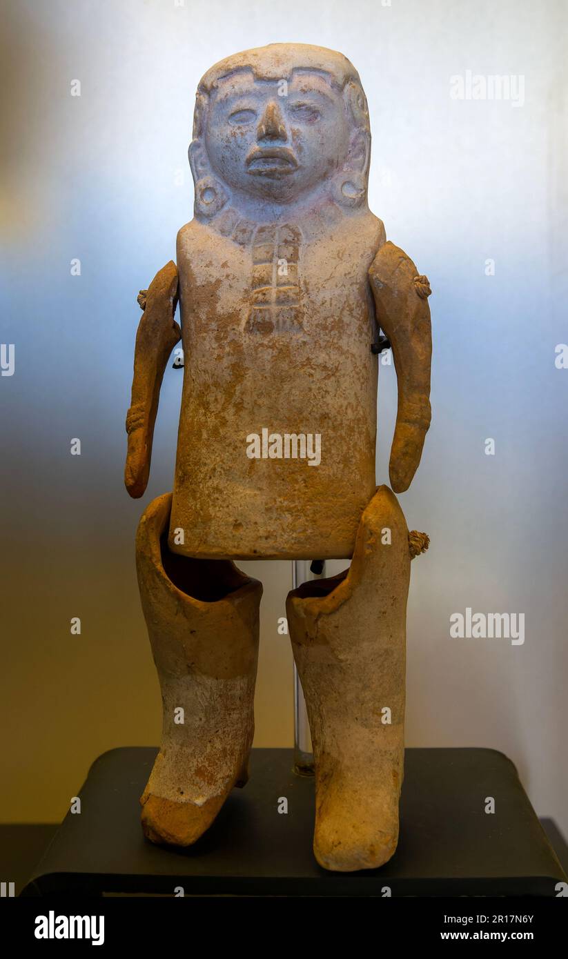 Figura femminile articolata, da Jaina, periodo classico terminale, museo archeologico Maya, Fort San Jose, Campeche, Messico Foto Stock