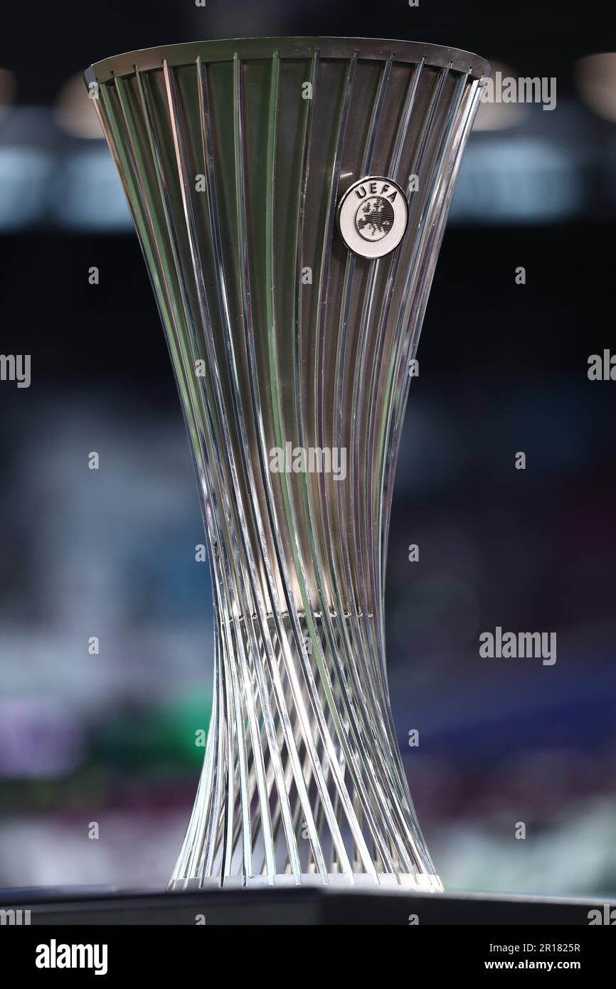 Londra, Regno Unito. 11th maggio 2023. Il trofeo Europa Conference League durante la partita di calcio West Ham United contro AZ Alkmaar, UEFA Europa Conference League, Londra, Londra, Regno Unito. Credit : Michael Zemanek Credit: Michael Zemanek/Alamy Live News Foto Stock