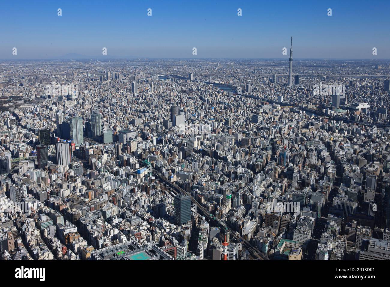 Kanda Station ripresa aerea dalla zona sud-occidentale di Akihabara, Asakusa, Skytree Foto Stock