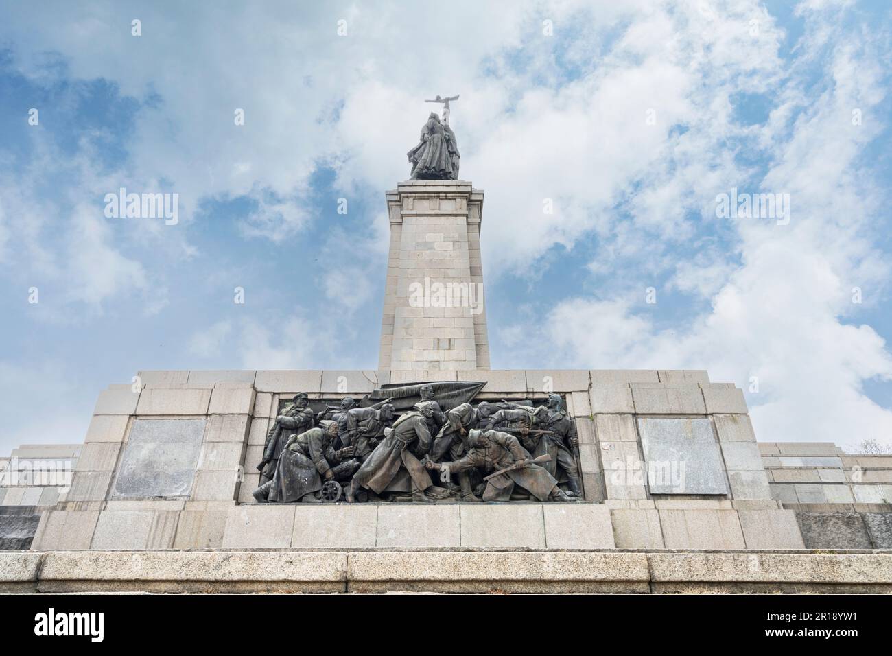 Sofia, Bulgaria. Maggio 2023. Particolare del Monumento all'Esercito sovietico in un parco del centro della città Foto Stock