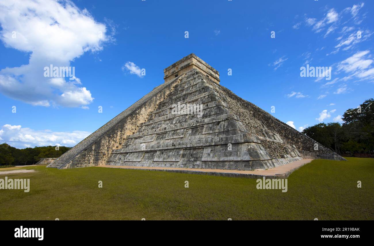 El Castillo conosciuto anche come il Tempio di Kukulcan, Messico Foto Stock