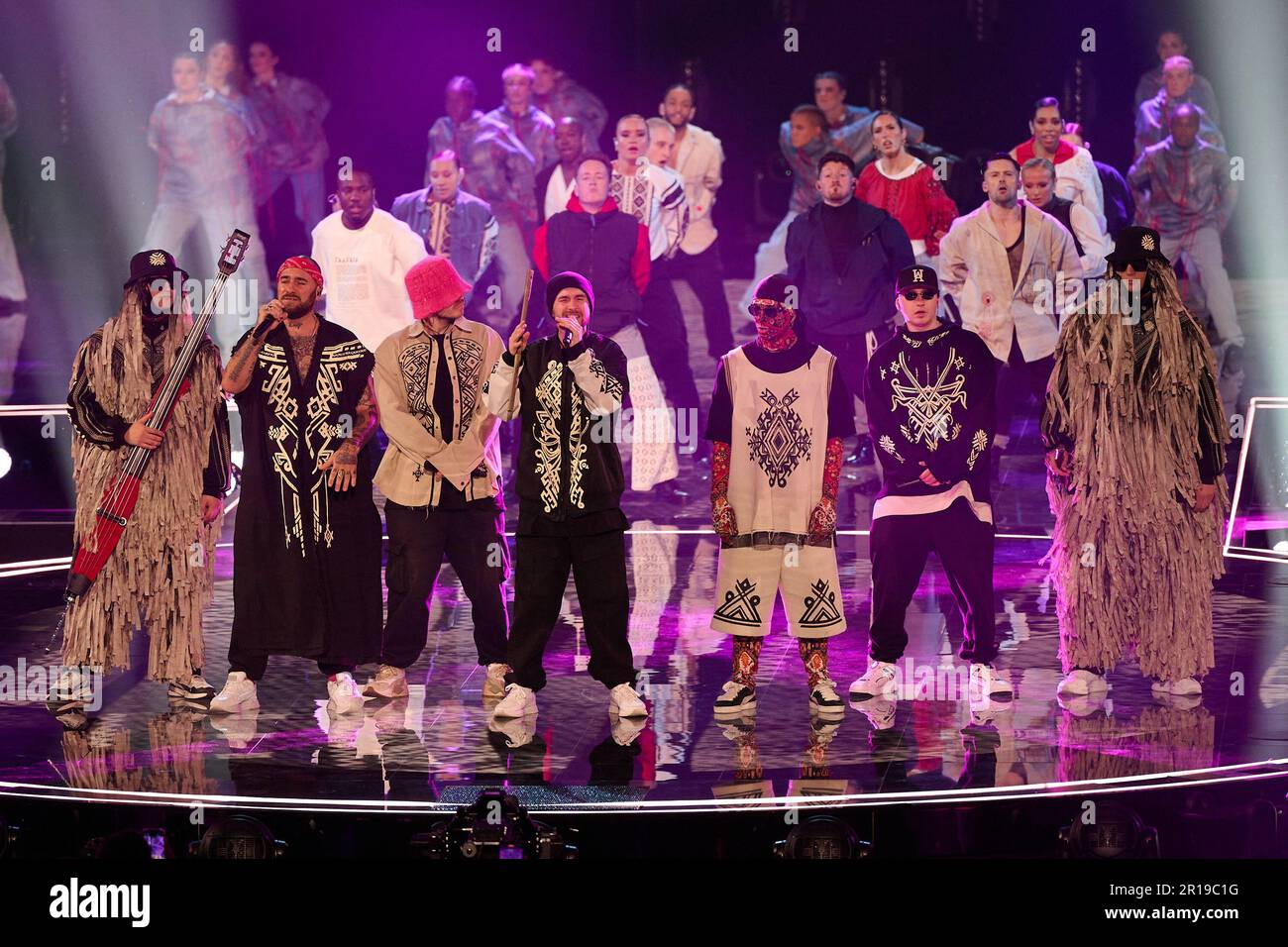 Liverpool, Regno Unito. 12 maggio 2023 . La Kalush Orchestra nella foto ha suonato sul palco alla prova dell'abito per la Grande finale del Concorso di canzoni Eurovision tenutosi presso la M&S Bank Arena. Credit: Alan D West/EMPICS/Alamy Live News Foto Stock