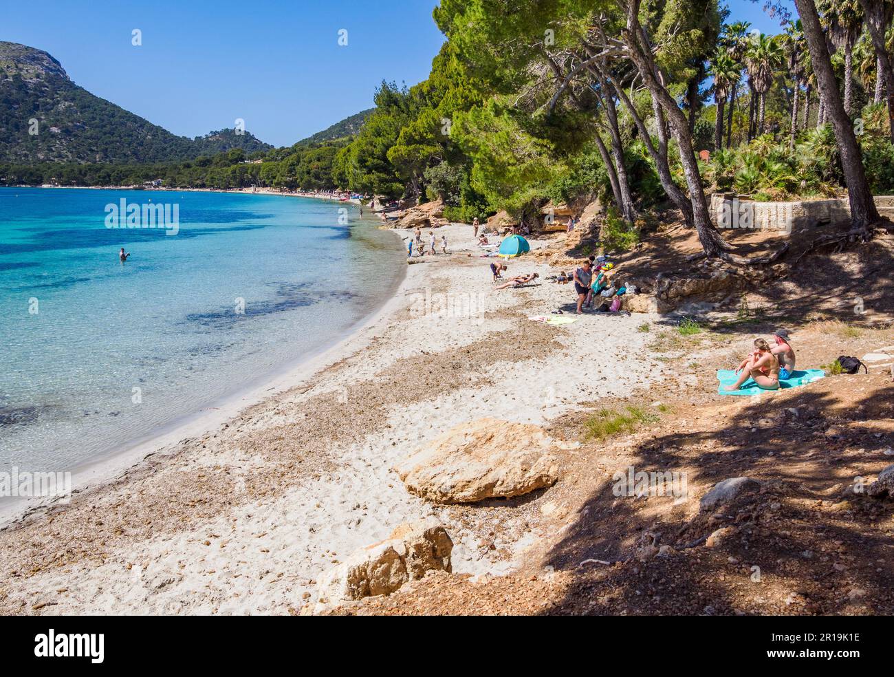 Spiaggia sulla penisola di Formentor, Cala Pi de la Posada o Platja de Formentor sull'isola di Maiorca in Spagna Foto Stock