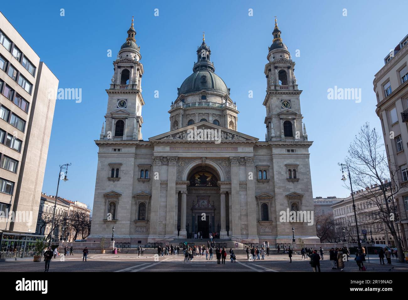 Basilica di Santo Stefano nel centro di Budapest, capitale dell'Ungheria. Punto di riferimento e luogo di culto. Costruito tra il 1851 e il 1905 Foto Stock