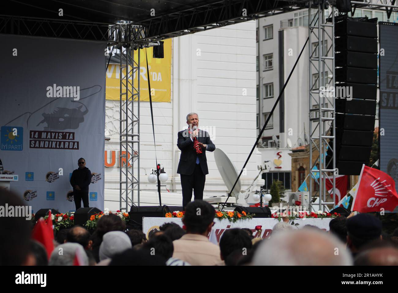 Sindaco del comune metropolitano di Ankara Mansur Yavas. Sta facendo un discorso al raduno per le elezioni in Turchia del 2023. Iyı Party. Foto Stock