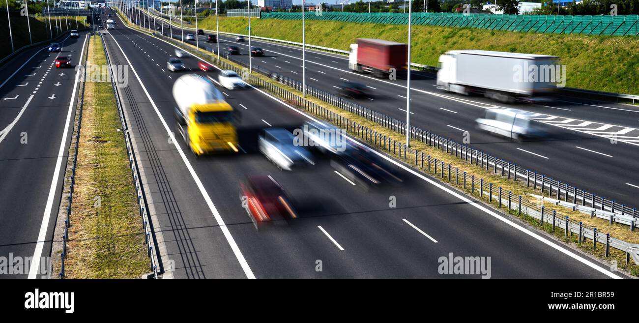 Sei corsie di accesso controllato in autostrada in Polonia Foto Stock