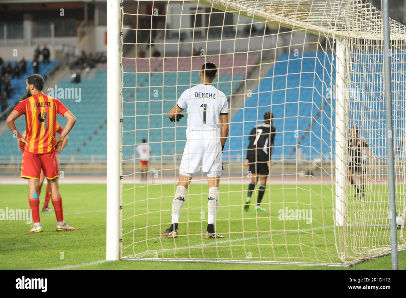 Rades, Tunisi, Tunisia. 12th maggio, 2023. Azione del terzo obiettivo di al Ahly firmato da Mahmoud Soliman . AL Ahly ha vinto nel 0-3 la prima tappa del doppio confronto delle semifinali della CAF Champions League contro ES Tunis (EST). Allo Stade de RadÂs, dopo un bretone dal sudafricano Percy Tau e un obiettivo dal 'egiziano Mahmoud Soliman. (Credit Image: © Chokri Mahjoub/ZUMA Press Wire) SOLO PER USO EDITORIALE! Non per USO commerciale! Foto Stock