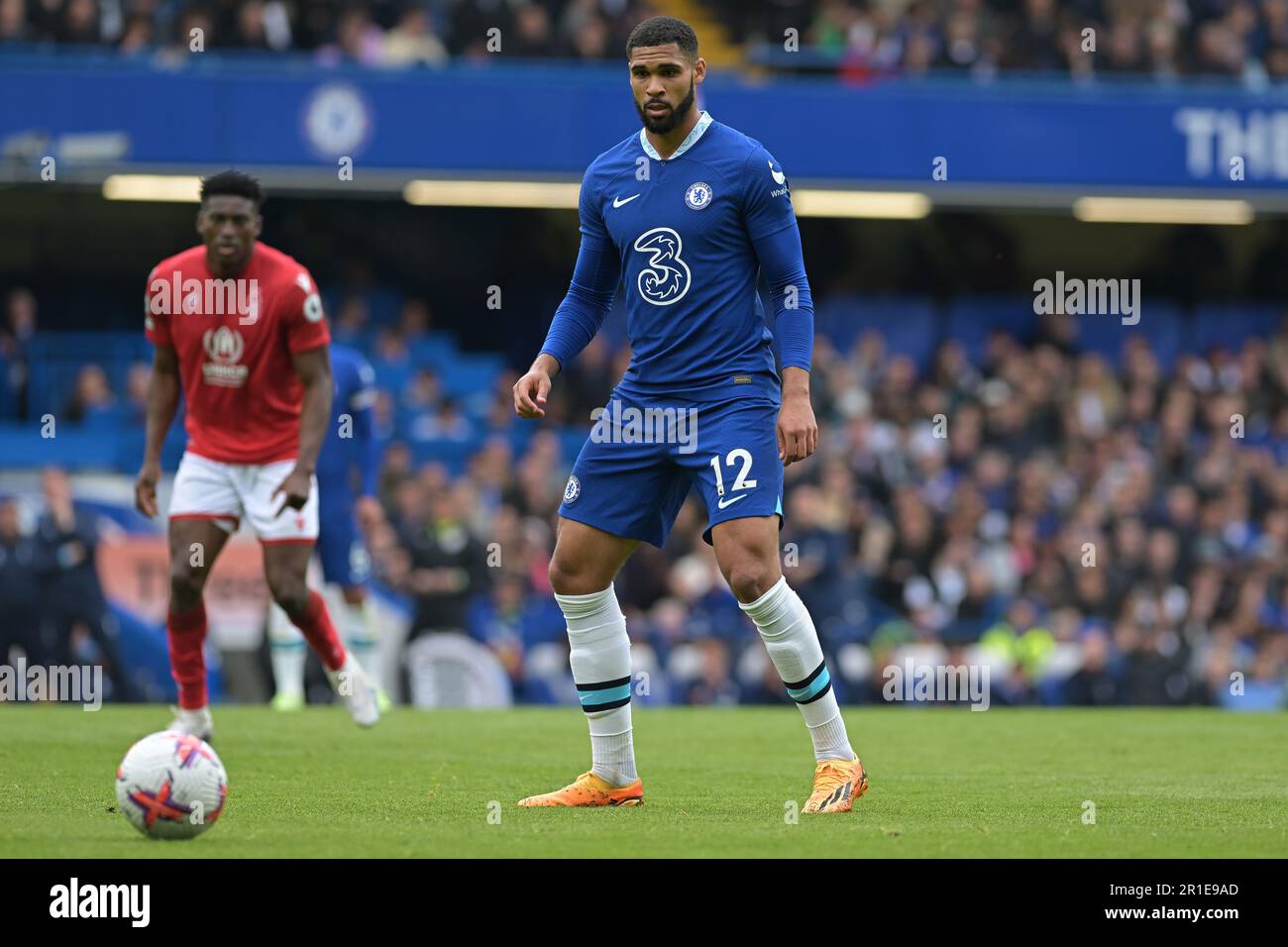 Londra, Regno Unito. 13th maggio, 2023. Ruben Loftus-guancia di Chelsea durante la partita Chelsea vs Nottingham Forest Premier League allo Stamford Bridge London Credit: MARTIN DALTON/Alamy Live News Foto Stock