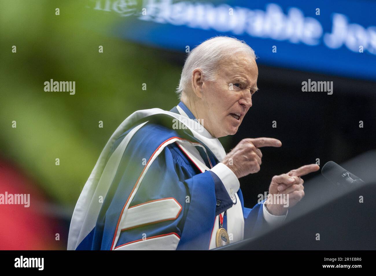 Washington, Stati Uniti. 13th maggio, 2023. Il Presidente DEGLI STATI UNITI Joe Biden consegna il discorso di inizio della Howard University alla Capital One Arena di Washington, DC sabato 13 maggio 2023. Foto di Shawn Thew/UPI Credit: UPI/Alamy Live News Foto Stock